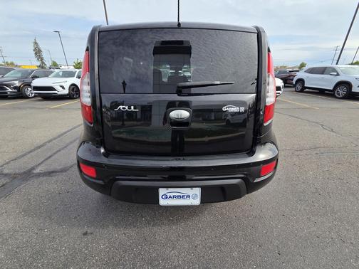 Shadow Pearl Metallic 2013 Kia Soul Base