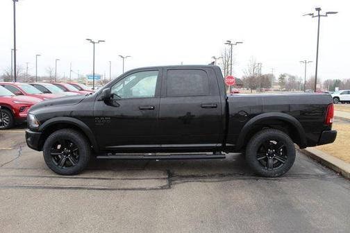 2022 RAM 1500 Classic Warlock Crew Cab 4x4 5'7' Box