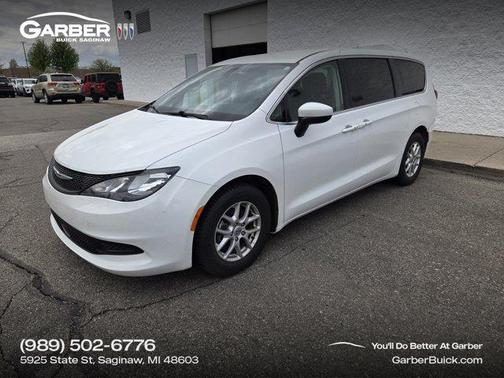 Bright White Clearcoat 2022 Chrysler Voyager LX