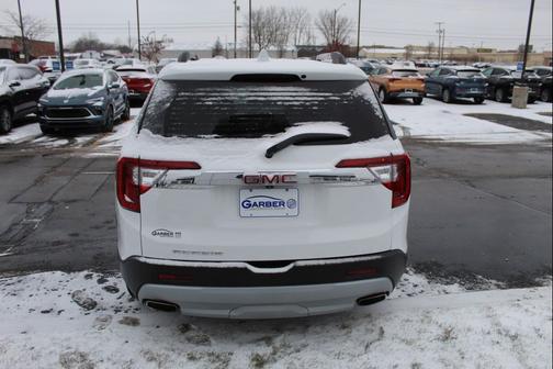 2023 GMC Acadia FWD SLT