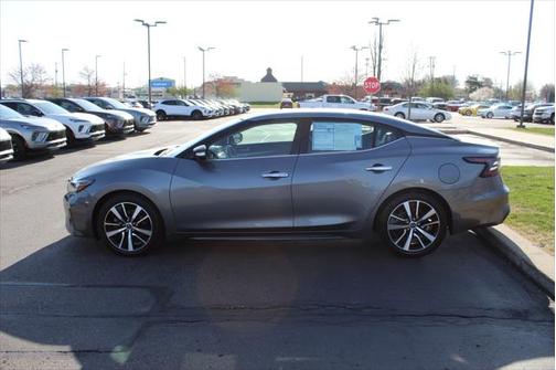 2023 Nissan Maxima SL