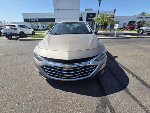 Mineral Gray Metallic 2023 Chevrolet Malibu FWD 1LT