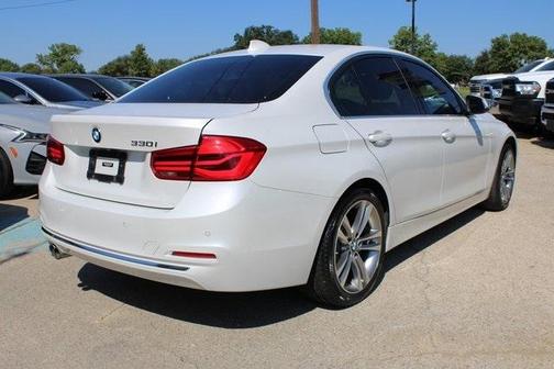 2018 BMW 330 i