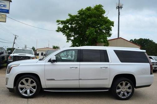 2017 Cadillac Escalade ESV Luxury