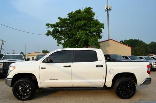 2015 Toyota Tundra SR5