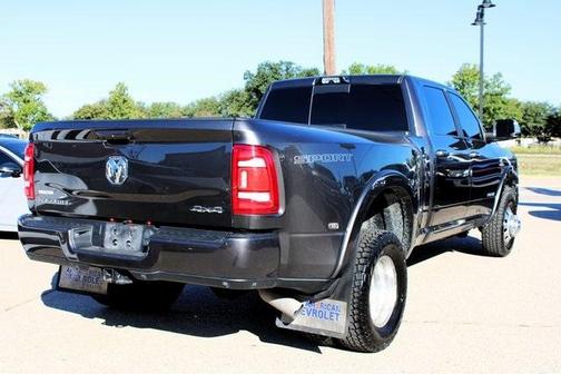 2022 RAM 3500 Laramie