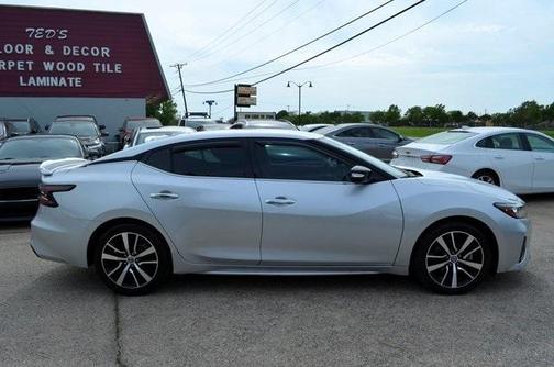 2022 Nissan Maxima SV