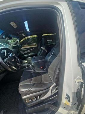 2019 Cadillac Escalade Platinum