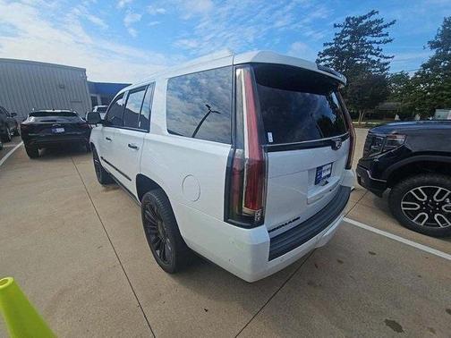 2019 Cadillac Escalade Platinum