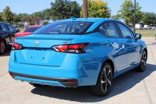 2025 Nissan Versa 1.6 SR