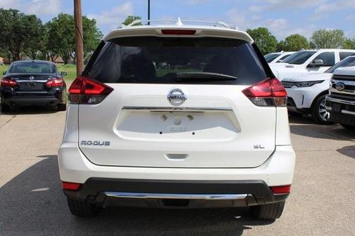 2017 Nissan Rogue SL