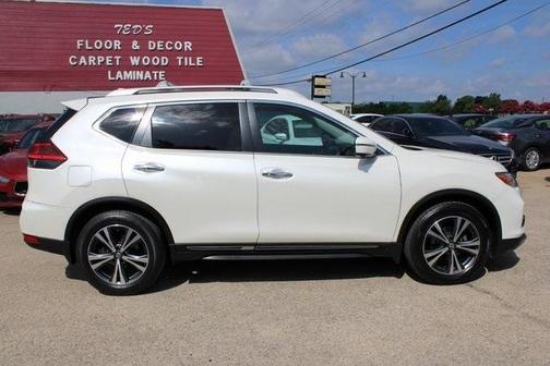 2017 Nissan Rogue SL