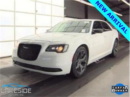 2020 Chrysler 300 Touring