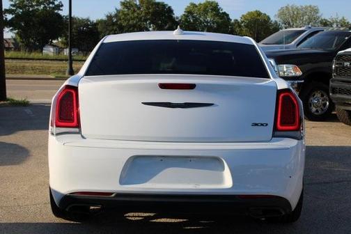 2020 Chrysler 300 Touring