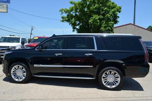 2018 Cadillac Escalade ESV Luxury