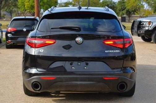 2022 Alfa Romeo Stelvio Sprint