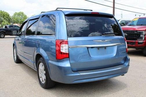 2012 Chrysler Town & Country Touring