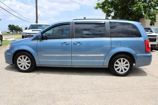2012 Chrysler Town & Country Touring