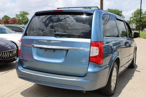 2012 Chrysler Town & Country Touring