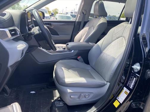 2021 Toyota Highlander Platinum