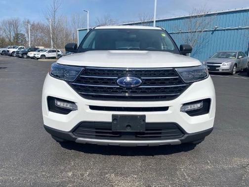 STAR WHITE MET TRI-COAT 2022 Ford Explorer XLT