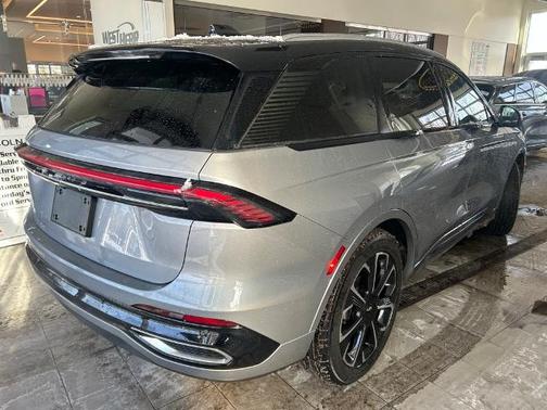 2025 Lincoln Nautilus RESERVE