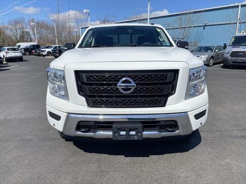 2020 Nissan Titan SV