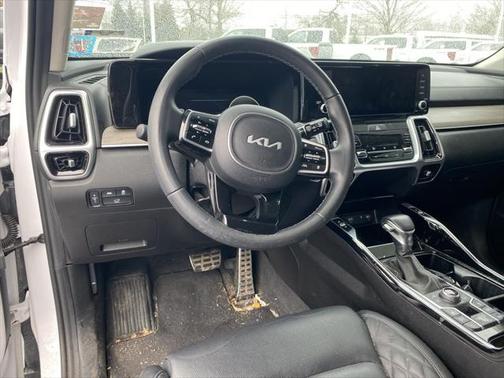 2022 Kia Sorento SX