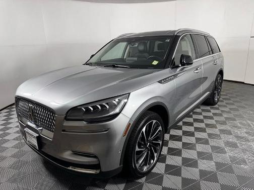 SILVER RADIANCE MET CC 2024 Lincoln Aviator RESERVE