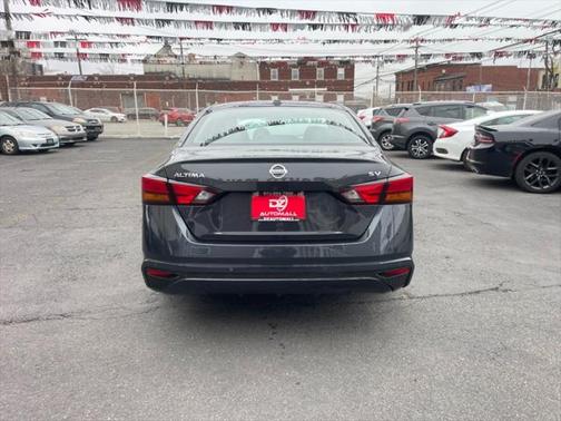 2021 Nissan Altima 2.5 SV
