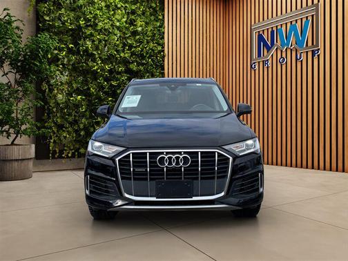 2021 Audi Q7 55 Premium Plus