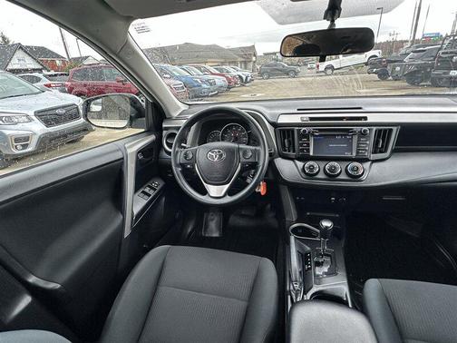 Super White 2016 Toyota RAV4 LE