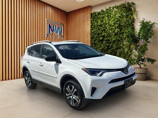 Super White 2017 Toyota RAV4 LE