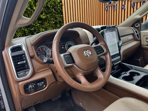 2022 RAM 3500 Laramie Crew Cab 4x4 6'4' Box