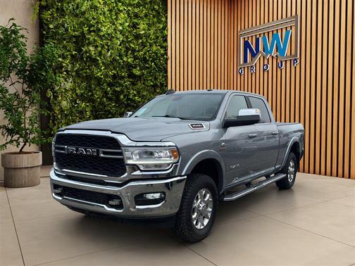 2022 RAM 3500 Laramie Crew Cab 4x4 6'4' Box