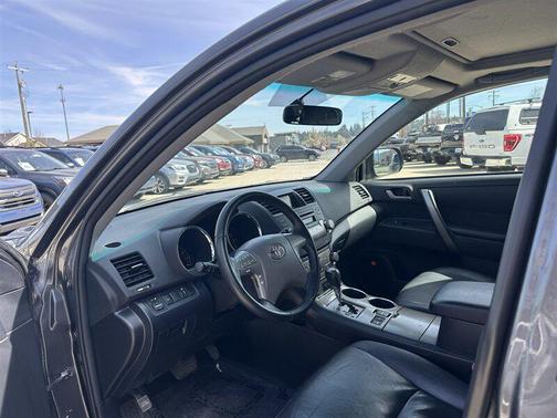 Magnetic Gray Metallic 2008 Toyota Highlander Sport