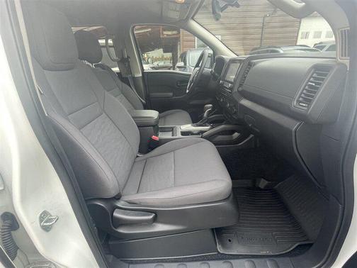 2024 Nissan Frontier S