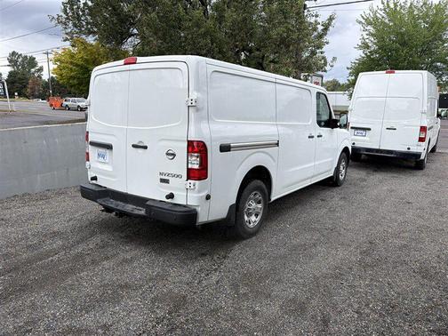 Glacier White 2016 Nissan NV Cargo NV2500 HD SV V8