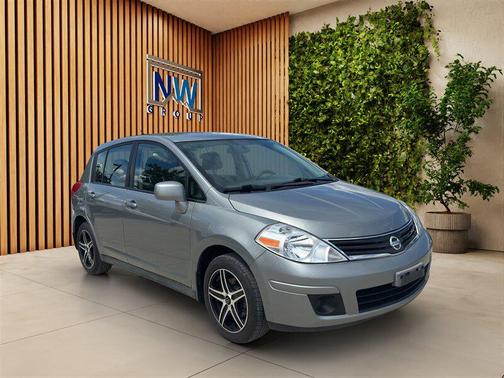 Magnetic Gray 2012 Nissan Versa 1.8 SL