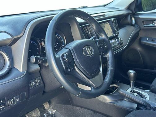 Magnetic Gray Metallic 2018 Toyota RAV4 XLE
