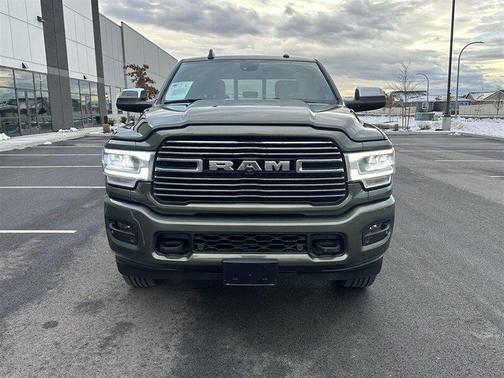 2022 RAM 2500 Laramie Crew Cab 4x4 6'4' Box
