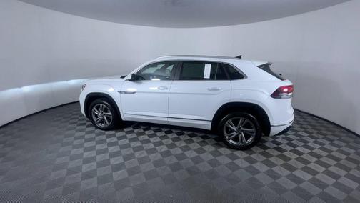 2024 Volkswagen Atlas Cross Sport 2.0T SEL
