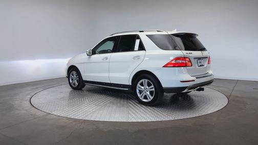 Arctic White 2013 Mercedes-Benz M-Class 4MATIC