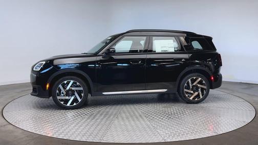 Midnight Black II Metallic 2026 MINI Countryman Cooper S ALL4