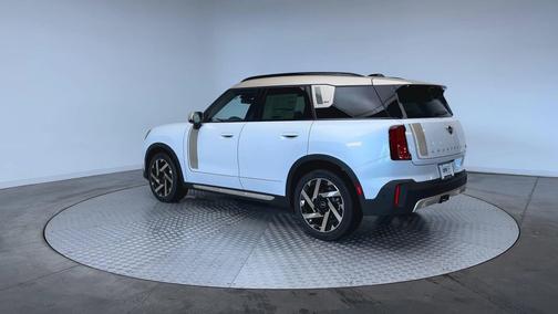 Nanuq White Metallic 2026 MINI Countryman Cooper S ALL4