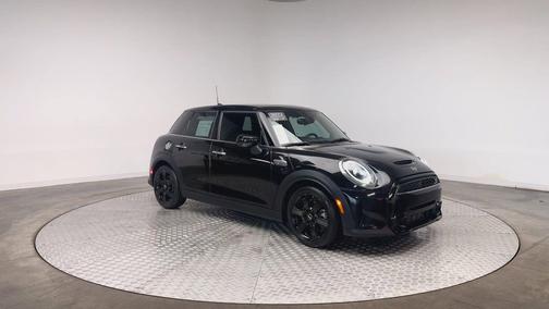 2023 MINI Hardtop Cooper S