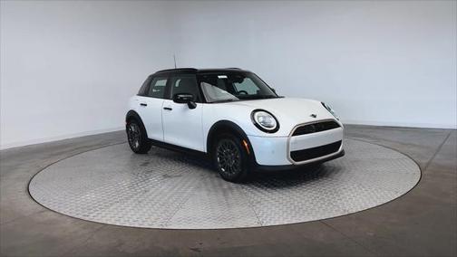 2025 MINI Hardtop Cooper
