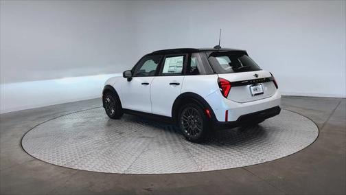 2025 MINI Hardtop Cooper
