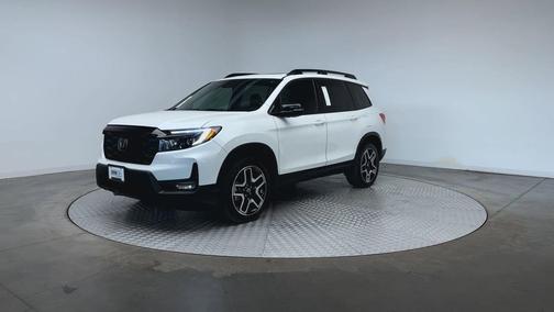 Platinum White Pearl 2022 Honda Passport AWD Elite