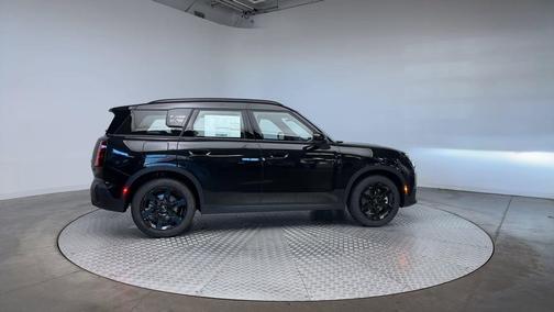 Midnight Black II Metallic 2026 MINI Countryman Cooper S ALL4